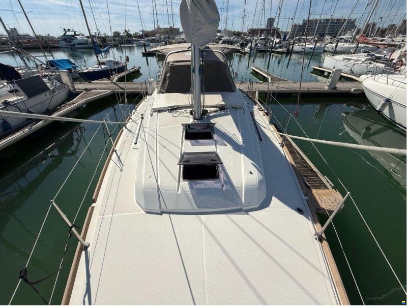 Beneteau OCEANIS 38.1