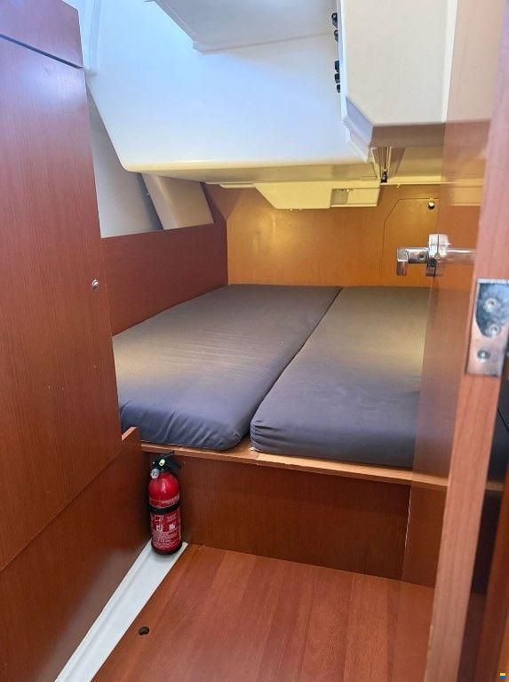 Beneteau OCEANIS 38.1