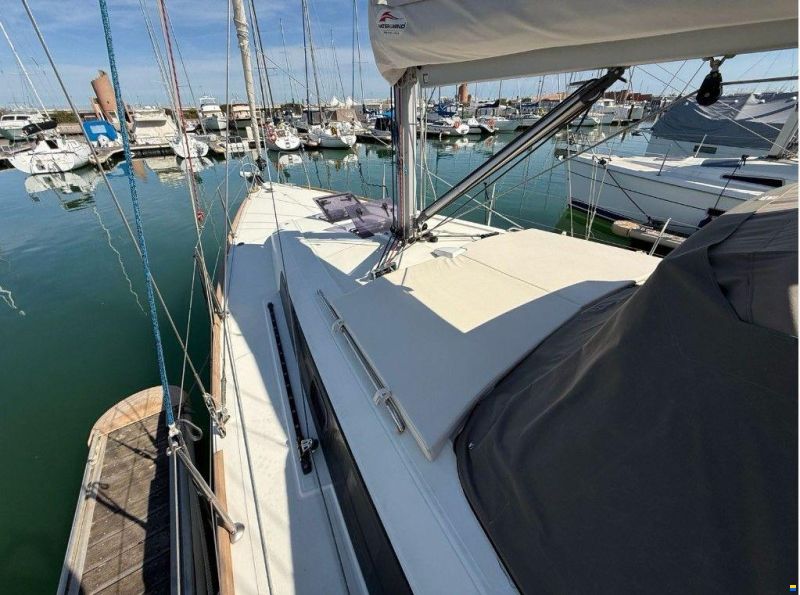 Beneteau OCEANIS 38.1