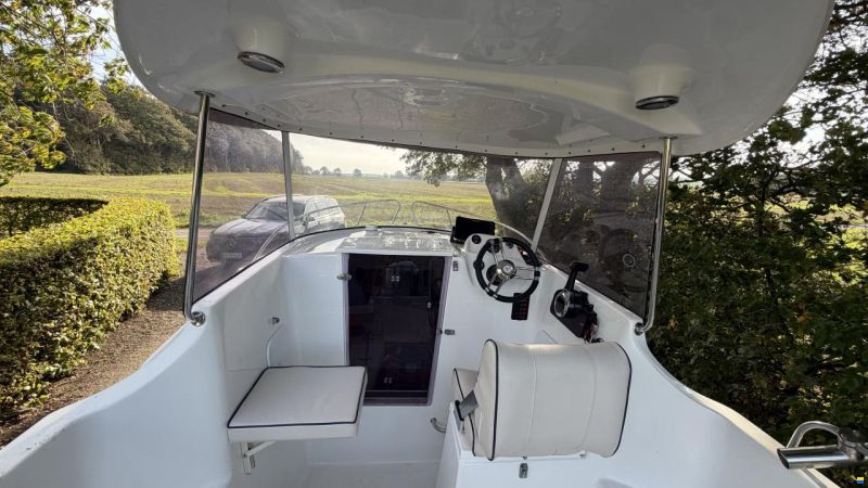 Scandica 550 pilothouse