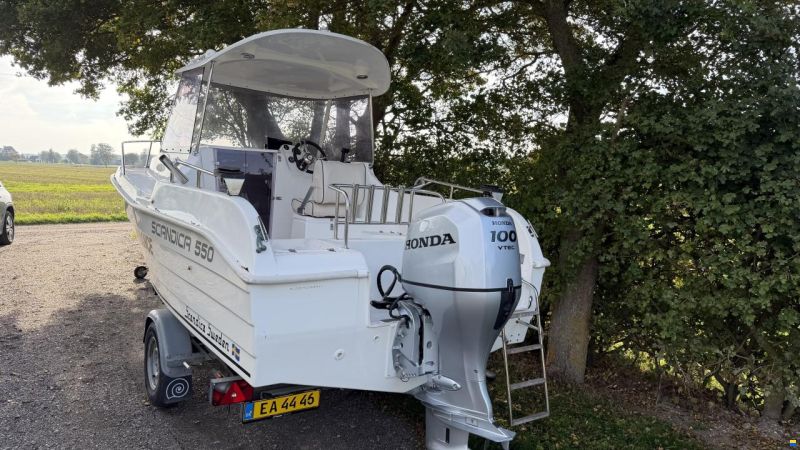 Scandica 550 pilothouse