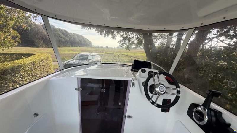 Scandica 550 pilothouse