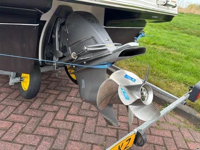 Chaparral 226 SSI WT Sportboot