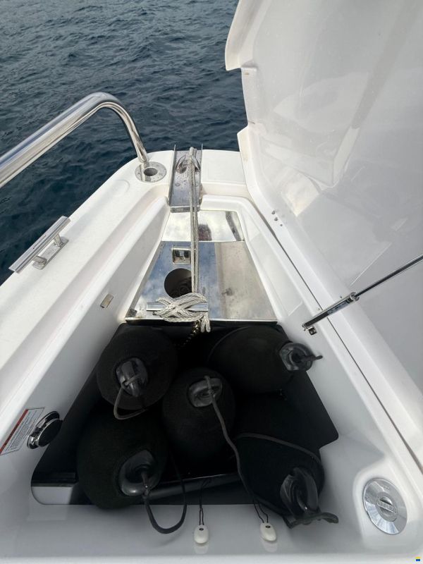 Axopar 37 Sun Top