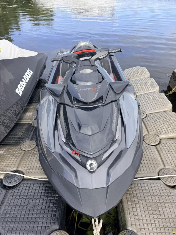 Sea-Doo RXT-X RS 300