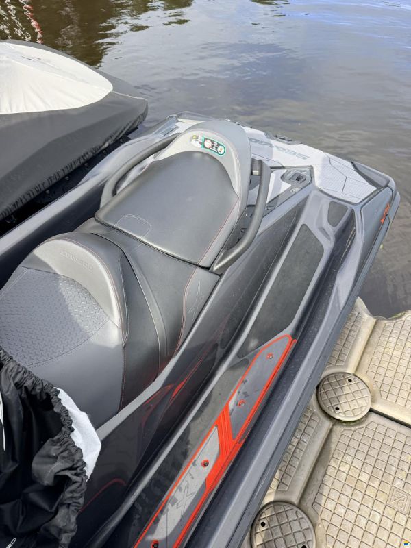 Sea-Doo RXT-X RS 300