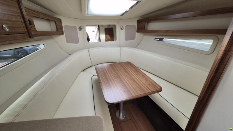 Sea Ray Sundancer 265 Europe