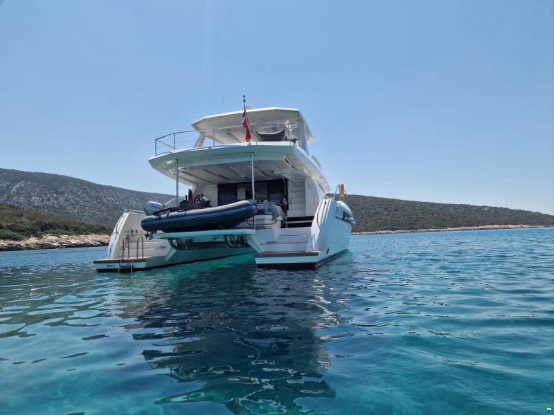 Leopard 46 Powercat