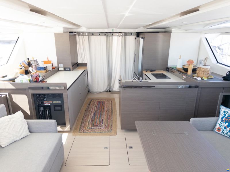 Leopard 46 Powercat
