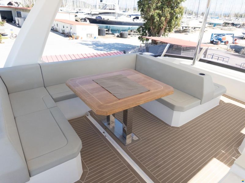 Leopard 46 Powercat