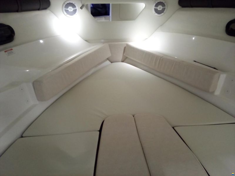 Sea Ray Sun Sport 250