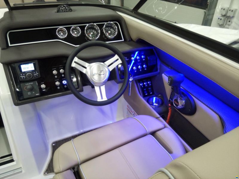 Sea Ray Sun Sport 250