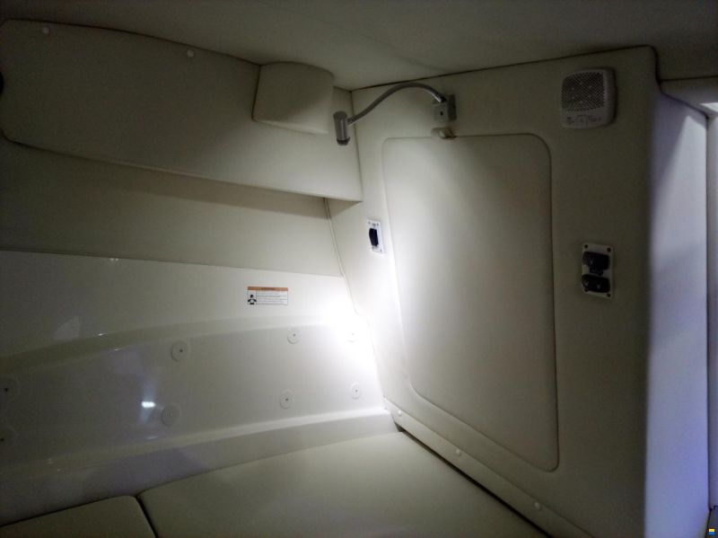 Sea Ray Sun Sport 250