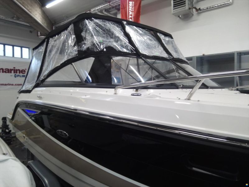 Sea Ray Sun Sport 250