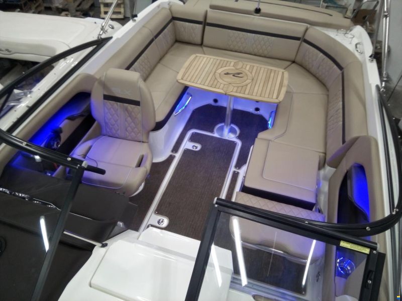 Sea Ray Sun Sport 250