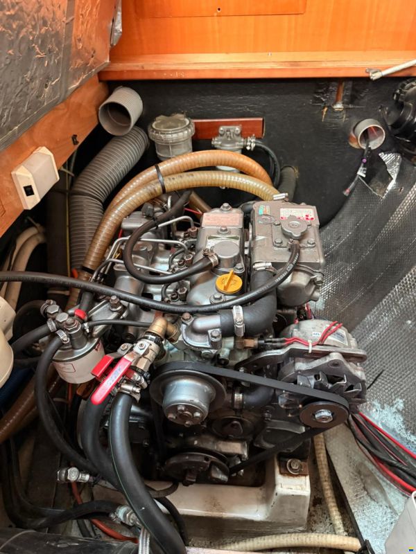 Lagoon 410