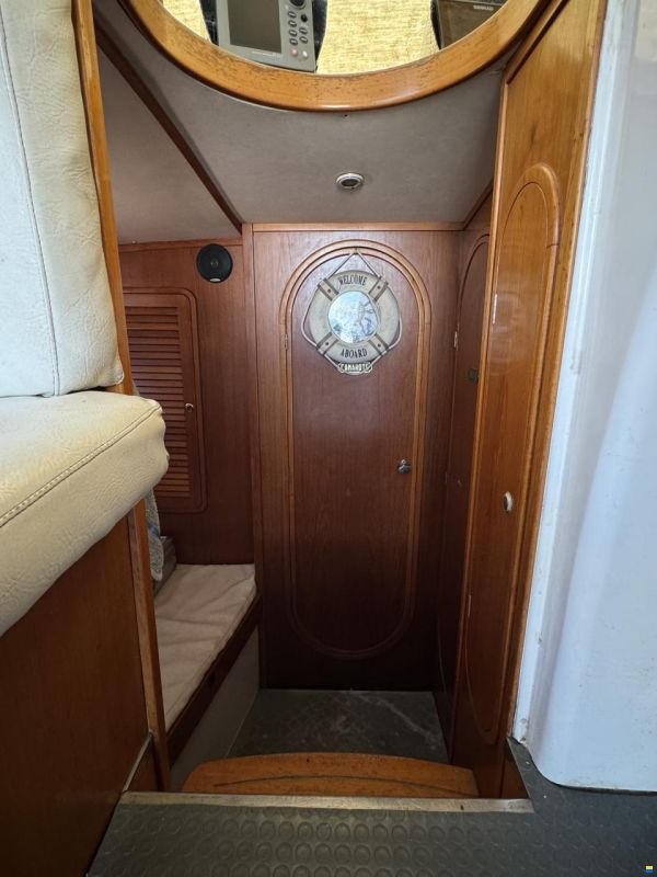 AESA Astinor 1000 LX