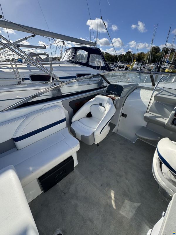 Formula 270 Sun Sport