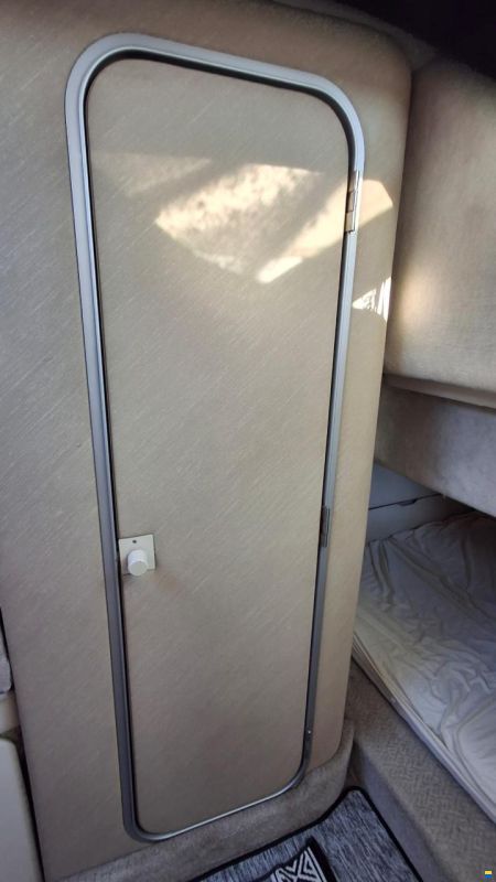 Maxum 2700 SCR