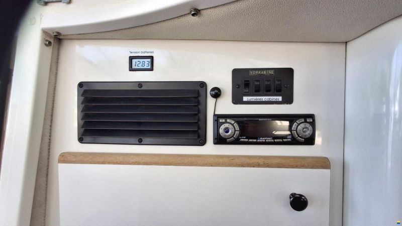 Maxum 2700 SCR