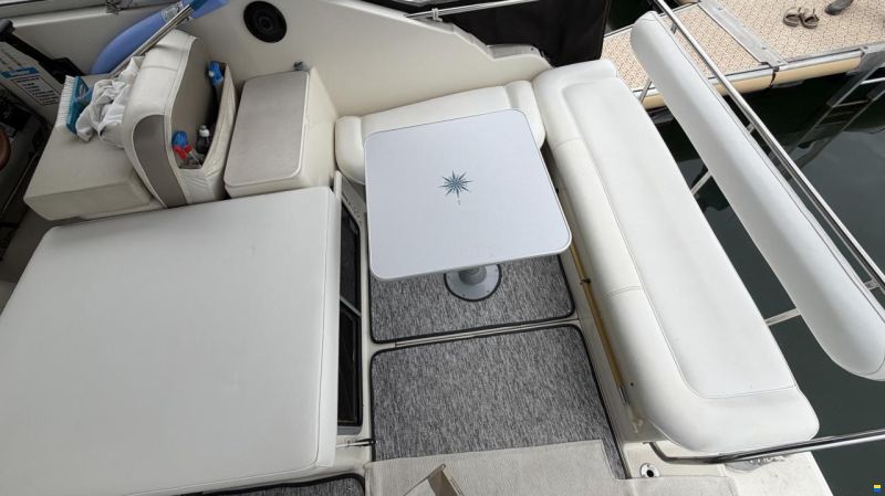 Maxum 2700 SCR