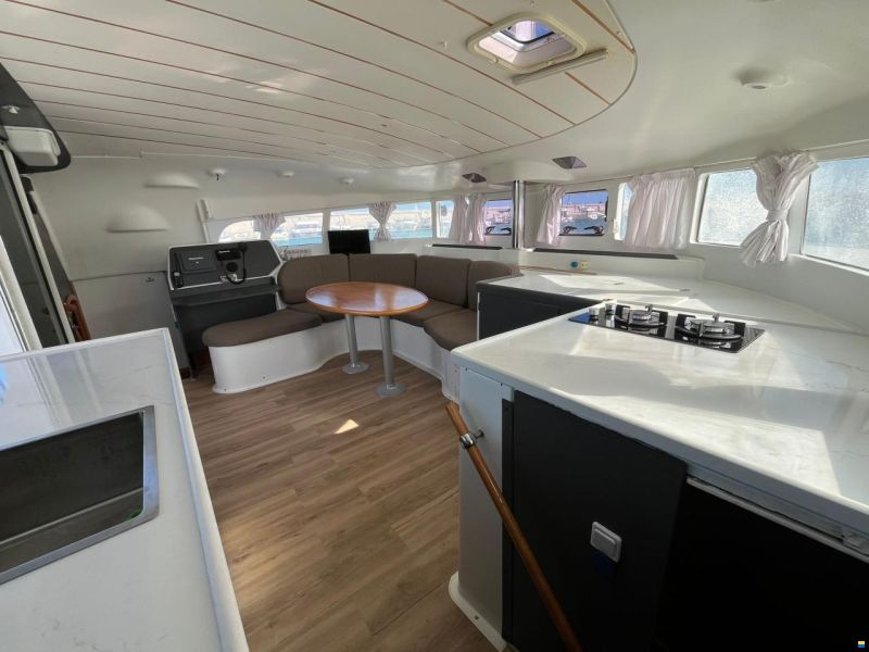 Lagoon 410 S2