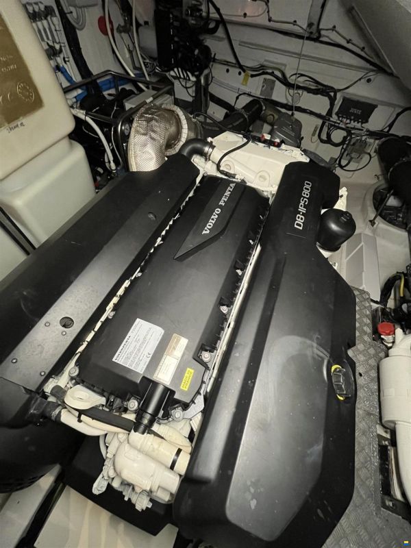 Azimut Atlantis 51