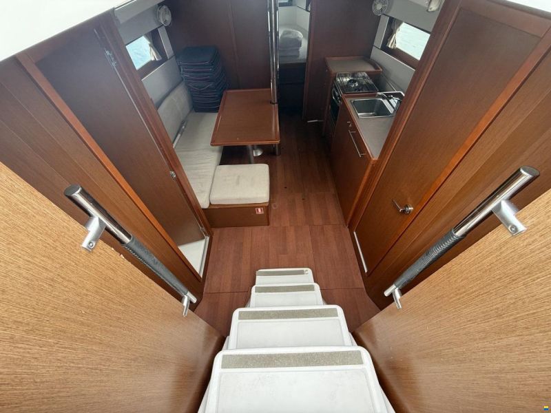 Beneteau OCEANIS 38.1