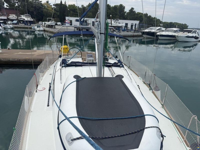 Beneteau OCEANIS 38.1