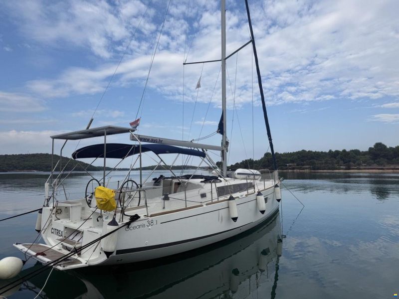 Beneteau OCEANIS 38.1