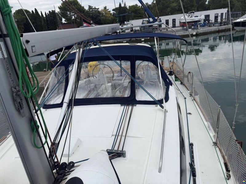 Beneteau OCEANIS 38.1