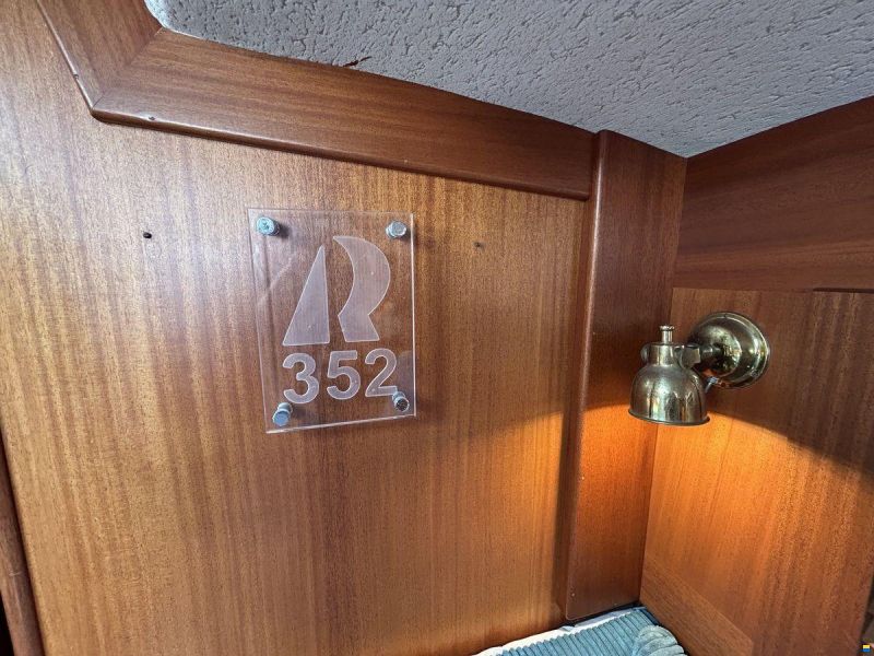 Hallberg-Rassy 352 Scandinavia