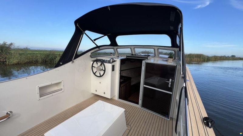 IJzendoorn Yachts Tender Cabin 800