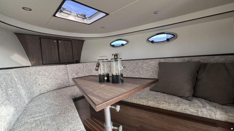 IJzendoorn Yachts Tender Cabin 800