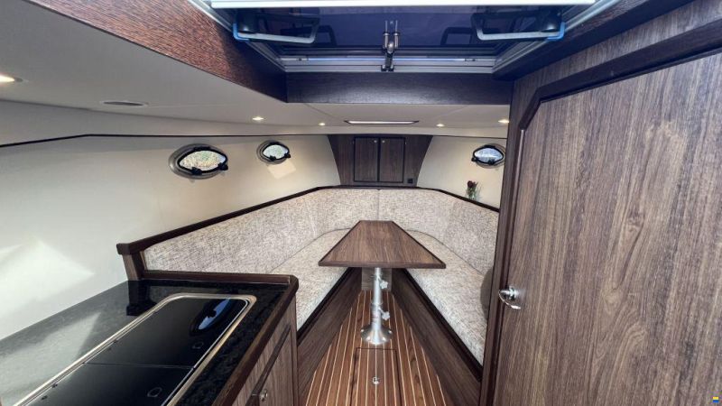 IJzendoorn Yachts Tender Cabin 800