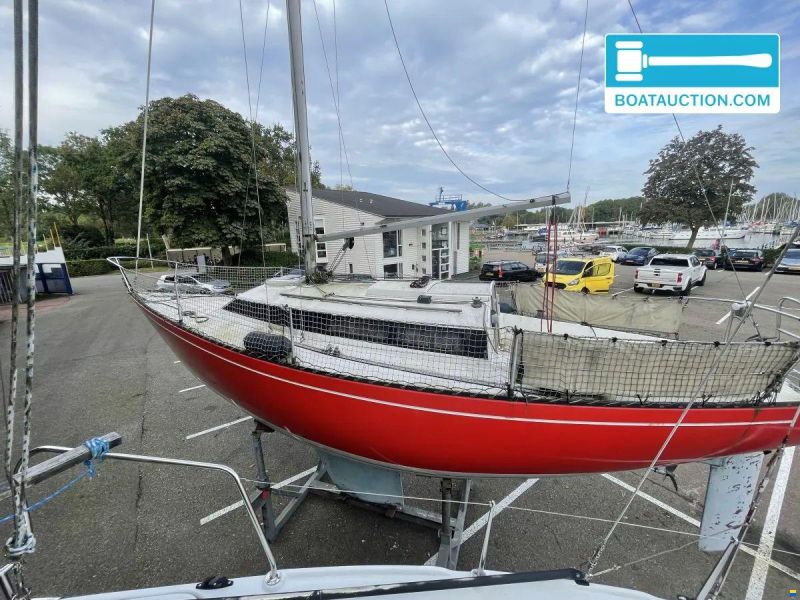 Standfast Loper 27