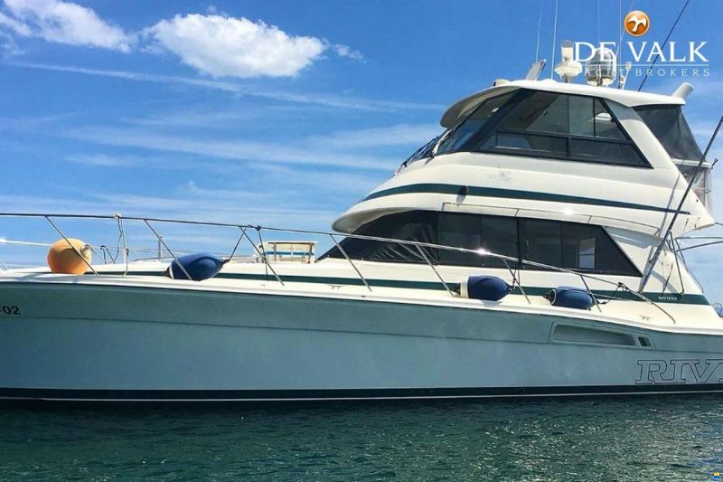 Riviera 48 Flybridge