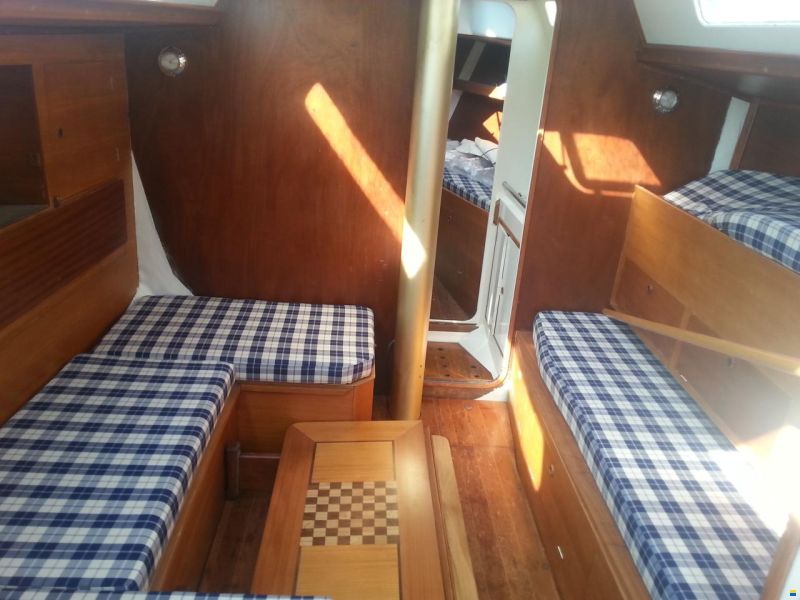 Camper & Nicholsons 35