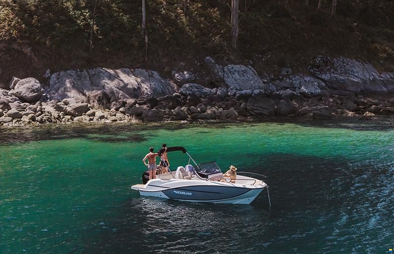 Quicksilver new 625 Open/Mercury 150