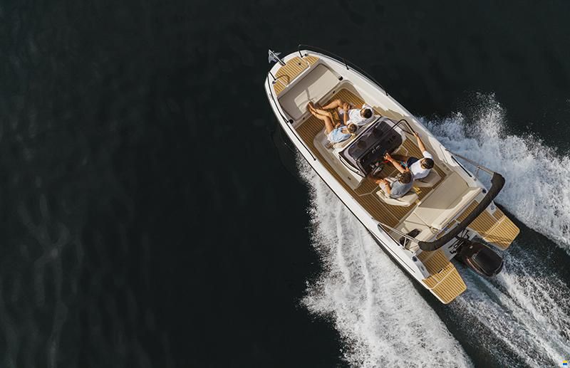 Quicksilver new 625 Open/Mercury 150