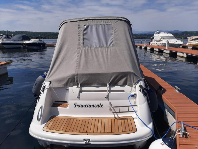 Sessa Oyster 25