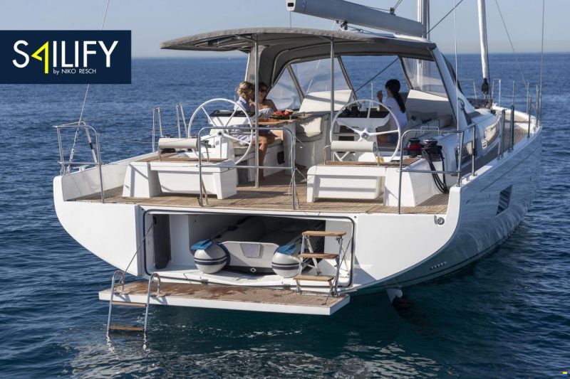 Beneteau Oceanis Yacht 54