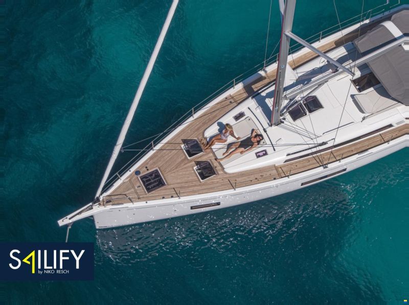 Beneteau Oceanis Yacht 54