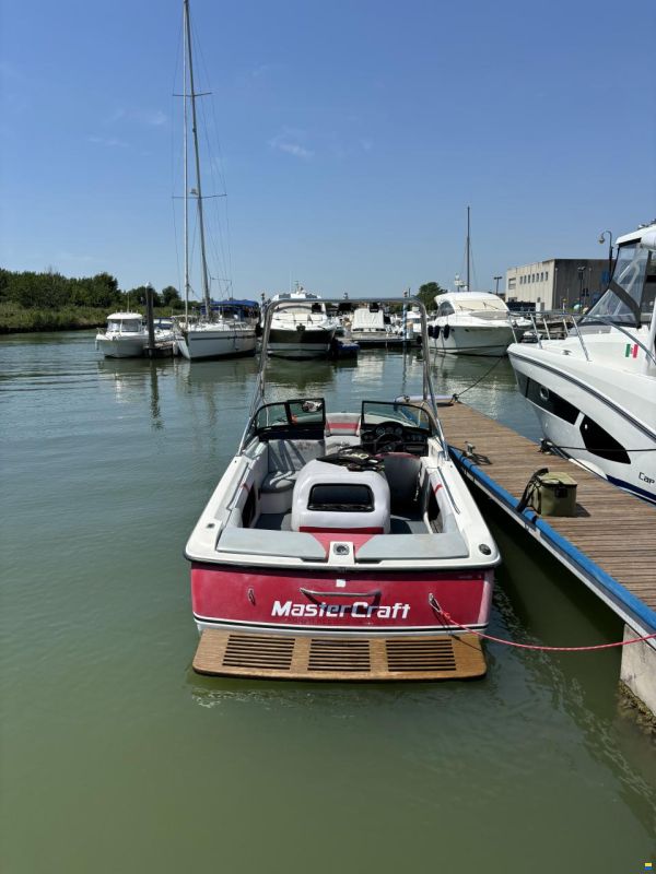 MasterCraft Prostar 205