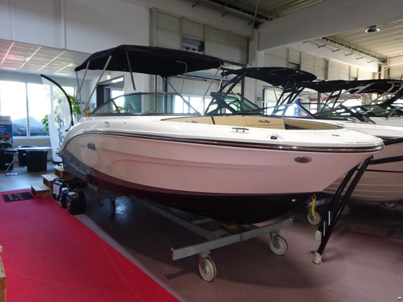 Sea Ray 210 SPX