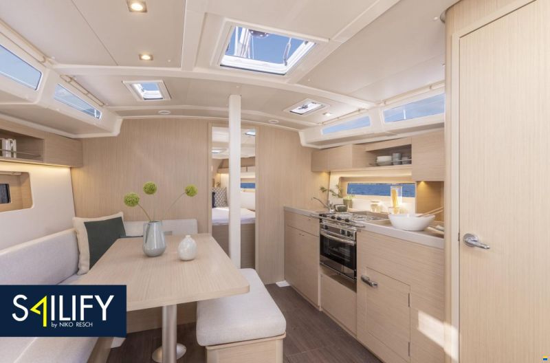 Beneteau Oceanis 37.1