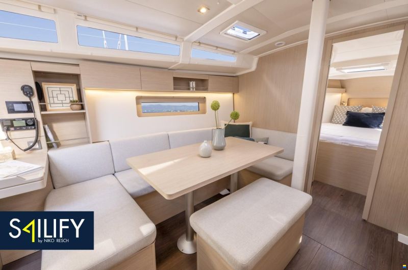 Beneteau Oceanis 37.1