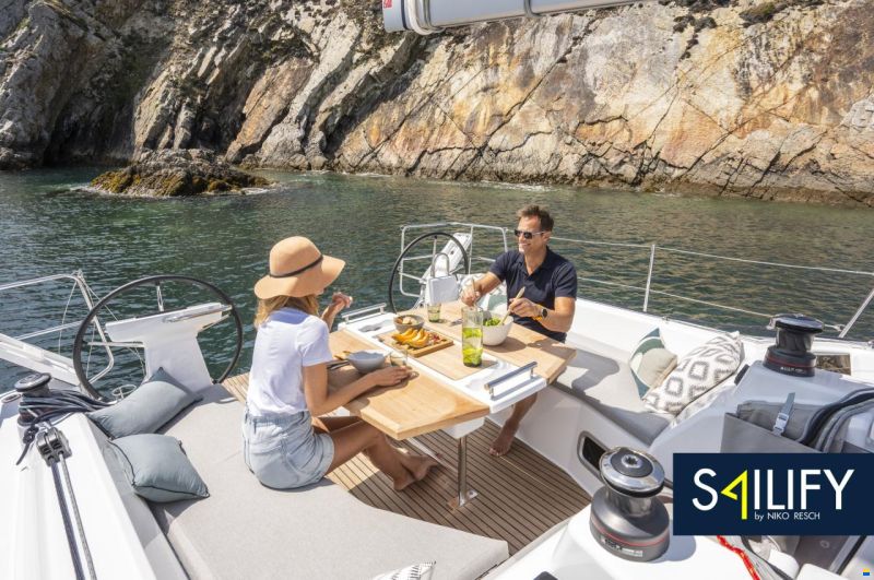 Beneteau Oceanis 37.1