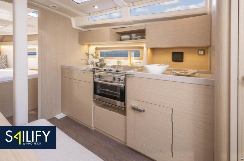 Beneteau Oceanis 37.1