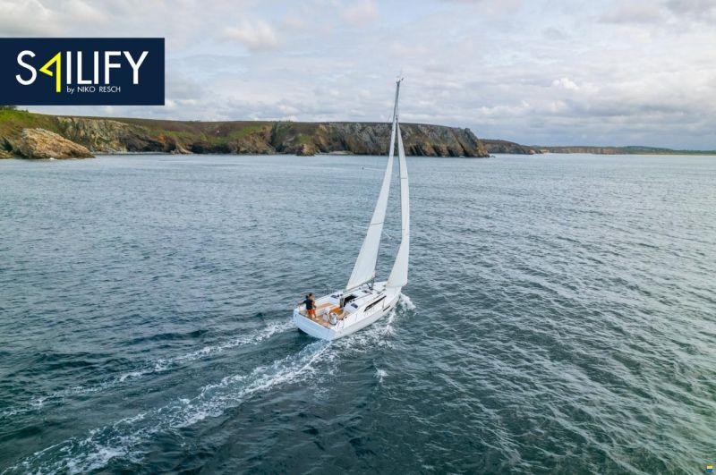 Beneteau Oceanis 37.1